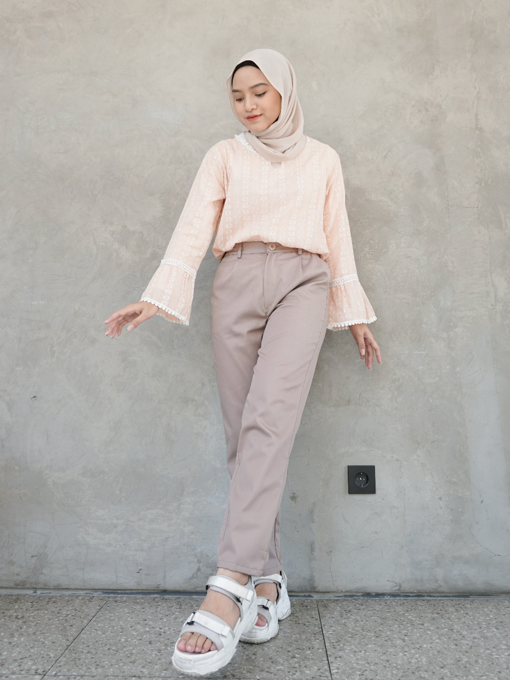 SEELARAS - Selaras Pants Latte / Celana Panjang Wanita