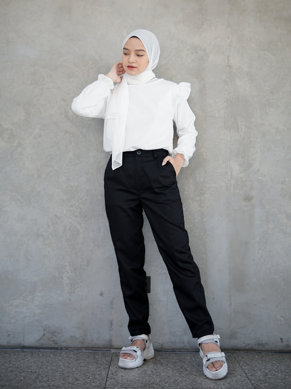 SEELARAS - Selaras Pants Black / Celana Panjang Wanita